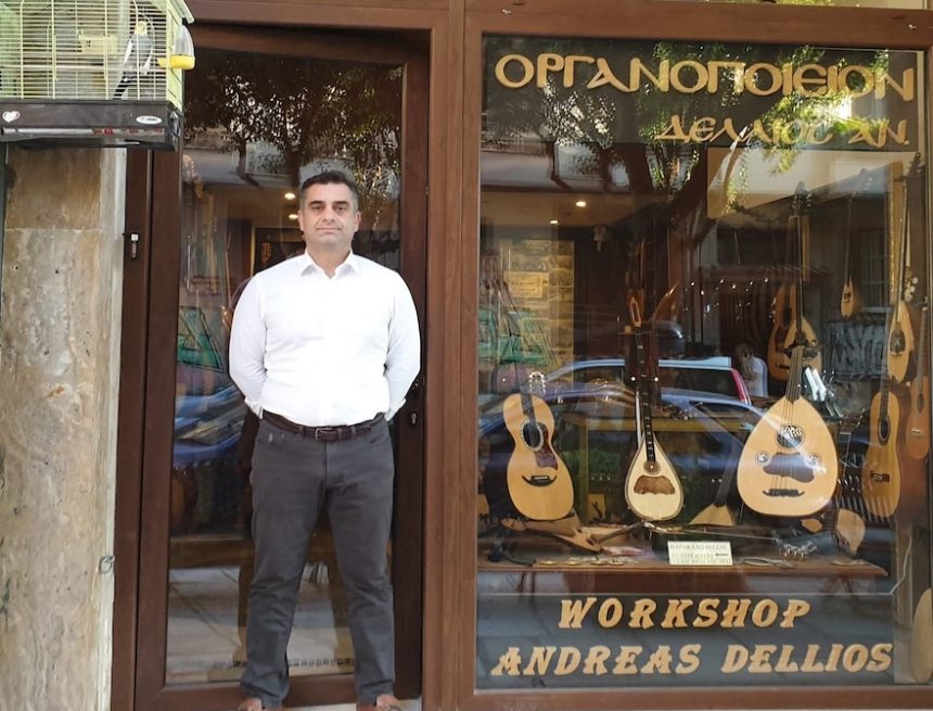 Ο Ανδρέας Δέλλιος και οι ήχοι των οργάνων