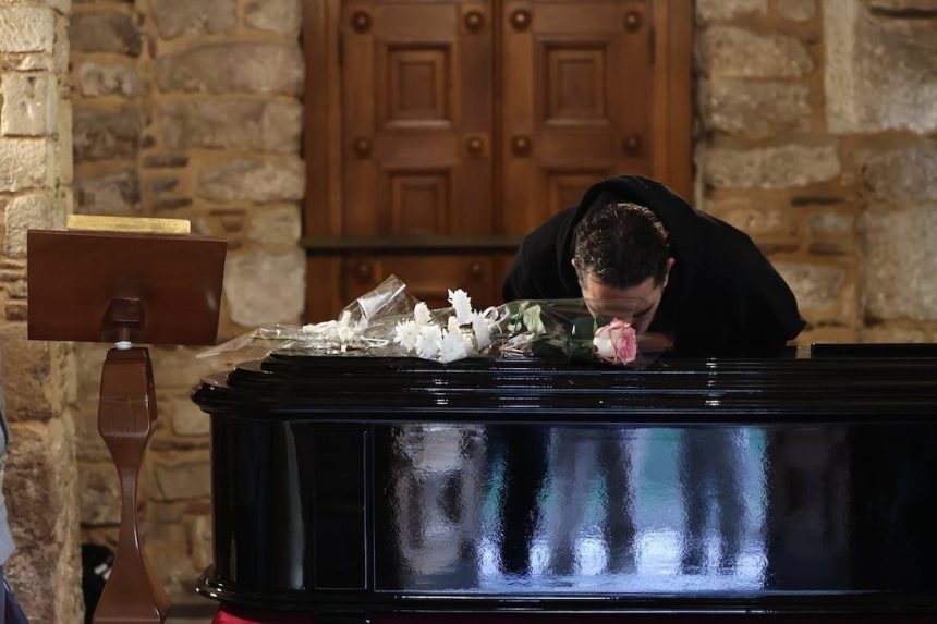 ΝΕΚΡΟΛΑΓΝΕΙΑ ΤΗΣ ΑΓΕΛΗΣ! ΝΕΚΡΟΛΑΓΝΕΙΑ ΤΗΣ ΑΓΕΛΗΣ!